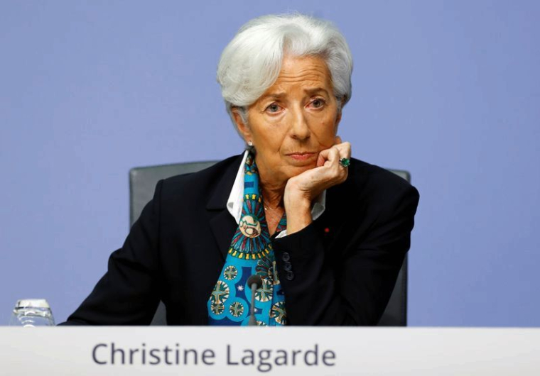 BCE: LAGARDE MAINTIENT LE CAP DU SOUTIEN MAIS PROMET D'AVOIR SON STYLE