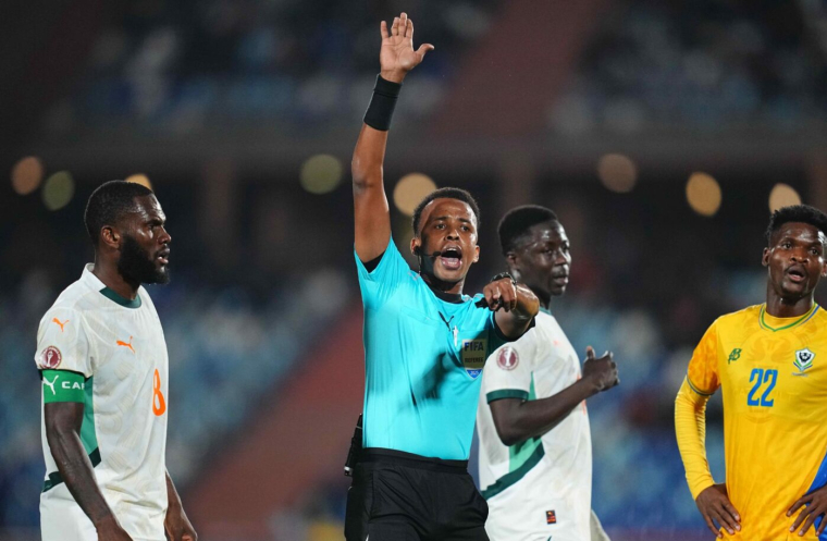 Privé de Coupe du monde, l'arbitre Omar Artan remercie... la FIFA