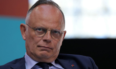 Edouard Philippe, à Saint-Denis, le 6 avril 2025 ( AFP / THOMAS SAMSON )