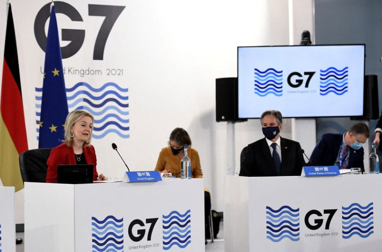 LE G7 MET EN GARDE LA RUSSIE SUR L'UKRAINE