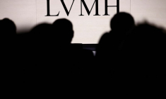 Le logo de LVMH à Paris