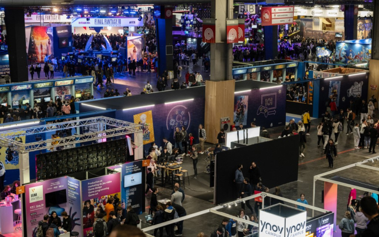 Les stands de la Paris Games Week, à Paris, le 1er novembre 2023. ( AFP / BERTRAND GUAY )