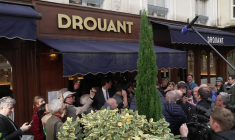 Goncourt 2025: "C'est tellement important pour moi" (Laurent Mauvignier)