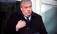 Marc Tarabella, membre du Parlement européen, quitte le siège du Parti socialiste