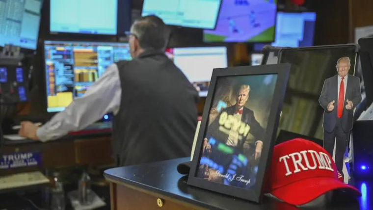 La guerre commerciale de Trump bouscule les marchés