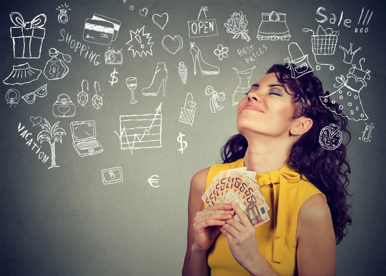 82% des individus considèrent le prix comme le critère le plus important dans l'achat d'un billet d'avion, contre seulement 1% pour l'impact environnemental. (crédit : Adobe Stock)