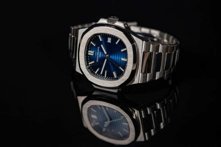 Le 21 juillet dernier à Monaco, la Nautilus Patek Philippe Réf. 5711/1A-014 s’est vendue aux enchères pour 416.000 euros crédit photo : Shutterstock