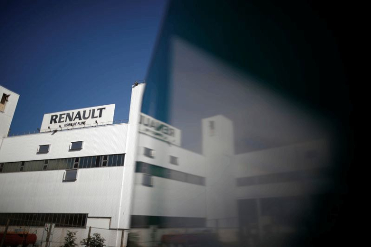 RENAULT S'APPRÊTE À SUPPRIMER 5.000 EMPLOIS, SELON LE FIGARO