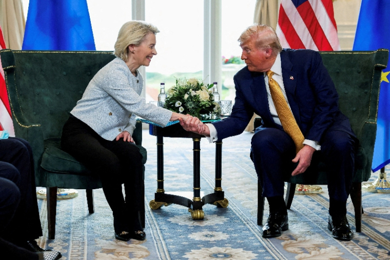 Le président américain Donald Trump et la présidente de la Commission européenne Ursula von der Leyen