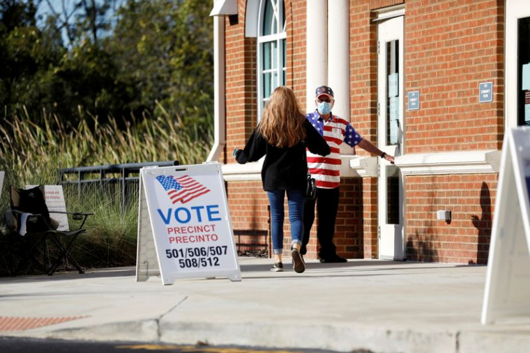 USA 2020: LE CORONAVIRUS ET L'ÉCONOMIE EN TÊTE DES PRÉOCCUPATIONS DES AMÉRICAINS, DIT UN SONDAGE