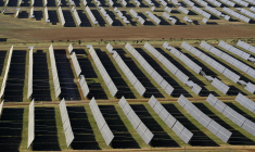 Cette photo  montre le parc solaire photovoltaïque Picon I, un projet d'énergie solaire photovoltaïque de 50 MW détenu et développé par la société espagnole Naturgy à Porzuna, dans la région de Castille-La Manche, le 6 juillet 2023. ( AFP / OSCAR DEL POZO )