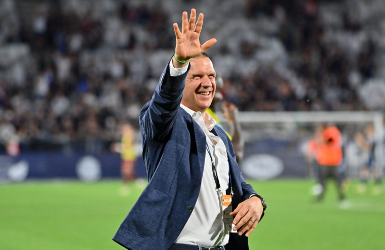 Bastia : après son gros coup de sang, Tavenot est défendu par son président face au « tribunal d’internet »