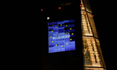 PHOTO D'ARCHIVES : Répétition de l'illumination du bâtiment de la BCE célébrant l'adhésion de la Bulgarie à la zone euro