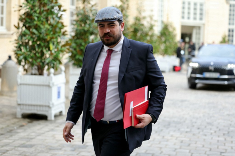Guillaume Kasbarian à Paris, le 27 mars 2024. ( AFP / THOMAS SAMSON )