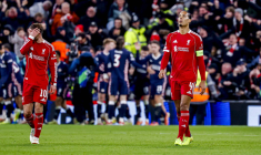 Liverpool sombre à Anfield contre le PSV