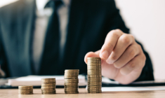 Les français sont nombreux à avoir pu épargner davantage en comparaison avec les années précédentes. (Crédit photo: © wutzkoh - stock.adobe.com)