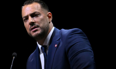 Le député et candidat LFI aux municipales Sébastien Deloglu lors d'un meeting le 6 décembre 2025 à Marseille ( AFP / Miguel MEDINA )