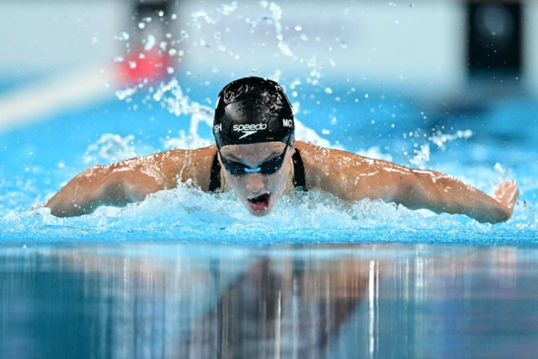La nageuse canadienne Summer McIntosh lors de la demi-finale du 200 m 4 nages aux Jeux olympiques 2024 de Paris à Paris La Défense Arena (Nanterre) le 2 août 2024 ( AFP / Manan VATSYAYANA )