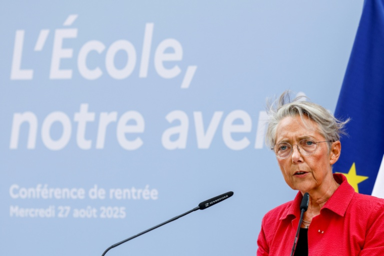 La ministre de l'Education, Elisabeth Borne, s'exprime lors d'une conférence de presse au ministère à Paris, le 27 août 2025 ( AFP / Xavier GALIANA )