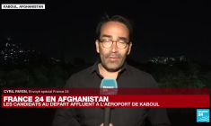 Évacuations d'Afghanistan : des milliers de personnes s'agglutinent près de l'aéroport