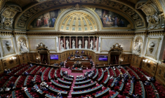 Vue générale de l'hémicycle du Sénat réuni en séance, le 23 décembre 2025 à Paris ( AFP / STEPHANE DE SAKUTIN )