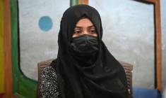 Amina, aide ménagère, lors d'une interveiw avec l'AFP à Karachi, le 31 juillet 2025 au Pakistan ( AFP / Rizwan TABASSUM )