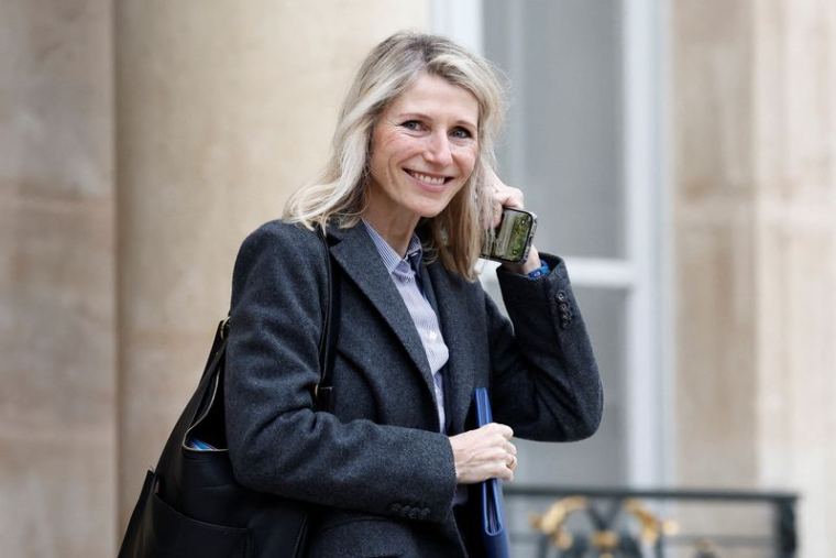 La ministre française des Sports, de la Jeunesse et de la Vie associative Marie Barsacq