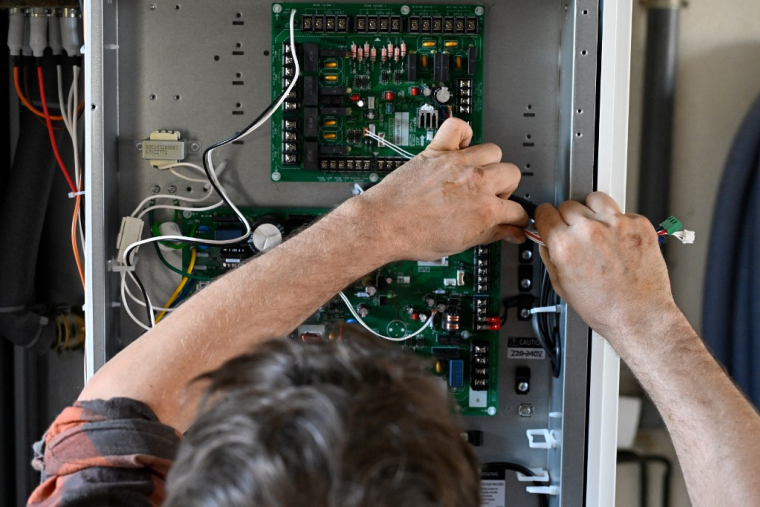 ( AFP / DAMIEN MEYER )