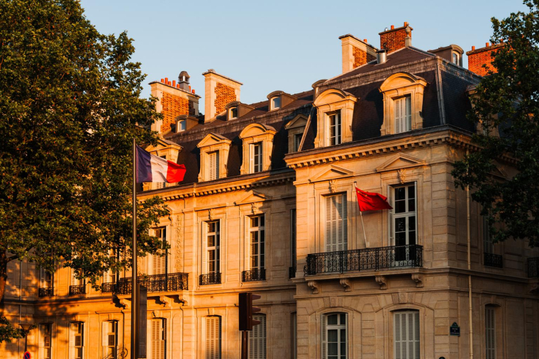 D’ici 2032, l’État cédera 25% de son immobilier, créant des opportunités d’investissement pour particuliers et SCPI, à condition de rester sélectif. ( crédit photo : Getty Images )