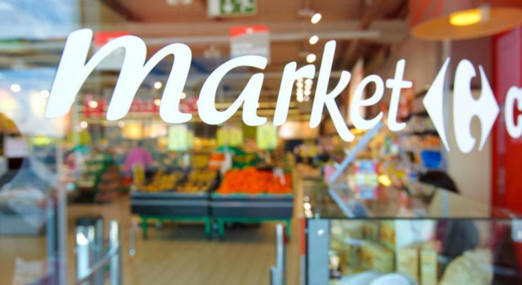 Après son rebond de près de 8% en une semaine, l'action Carrefour est quasiment revenue à l'équilibre sur un an (-4%) mais perd encore 39% sur trois ans. (© L. Barbe)