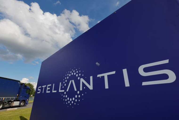 STELLANTIS ET FIH MOBILE CRÉENT UNE COENTREPRISE DE COCKPIT CONNECTÉ