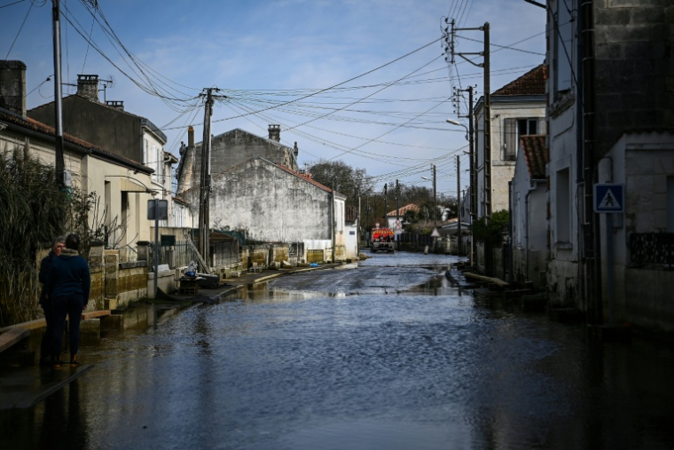 Les inondations à Saintes en Charente-Maritime le 2 mars 2026 ( AFP / Christophe ARCHAMBAULT )