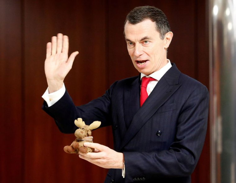 UNICREDIT: LE DÉPART DE MUSTIER N'EST PAS LIÉ À MPS, DIT LE PRÉSIDENT DÉSIGNÉ