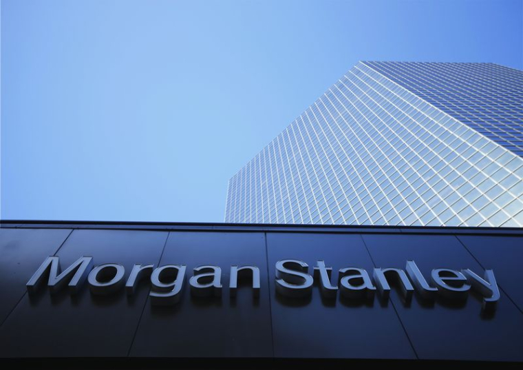 Le logo de la société financière Morgan Stanley est représenté sur un bâtiment à San Diego