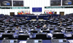 ( AFP / FREDERICK FLORIN )