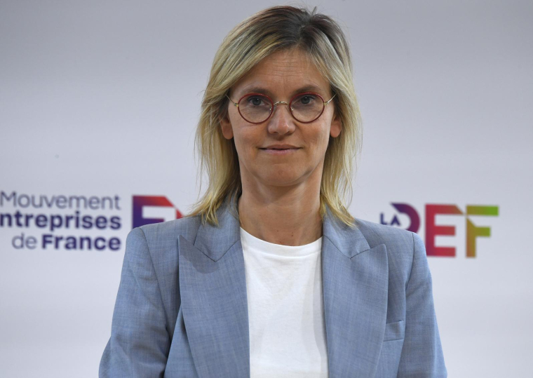 Agnès Pannier-Runacher à l'Hippodrome de Longchamp le 29 août 2022. ( AFP / Eric PIERMONT )