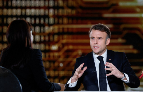 Emmanuel Macron à Paris, le 9 février 2025. ( POOL / GONZALO FUENTES )