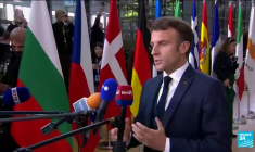 Démission de Liz Truss: Emmanuel Macron espère que le Royaume-Uni retrouvera "rapidement" la stabilité