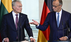 Gitanas Nauseda et Frierich Merz à Berlin, en Allemagne, le 3 juillet 2026. ( AFP / TOBIAS SCHWARZ )
