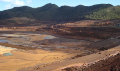 Une mine de nickel en Nouvelle-Calédonie. Le titre a perdu plus de 16% aujourd'hui (crédit : Barsamuphe)