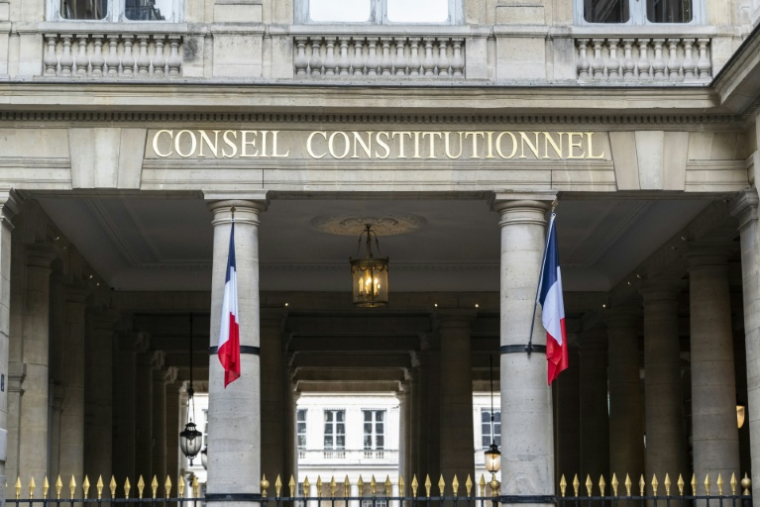 L'entrée du Conseil constitutionnel à Paris, le 8 octobre 2025 ( AFP / Martin LELIEVRE )