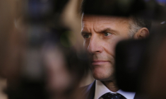 Le président français Emmanuel Macron s'adresse aux médias à Marseille, le 26 octobre 2026 ( POOL / Aurelien Morissard )
