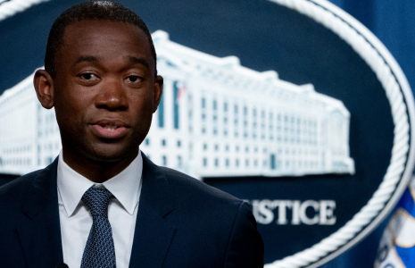 Wally Adeyemo, à Washington, le 3 octobre 2023 ( AFP / STEFANI REYNOLDS )