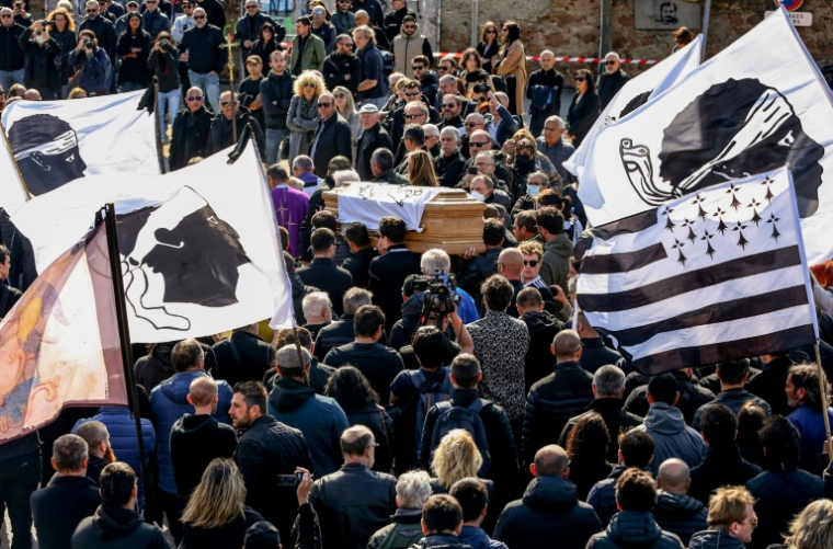 Les funérailles du militant indépendantiste corse Yvan Colonna, le 25 mars 2022 à Cargese, en Corse ( AFP / Pascal POCHARD-CASABIANCA )