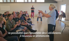 Nouvelle-Calédonie: vifs échanges entre Le Pen et les habitants du Mont-Dore