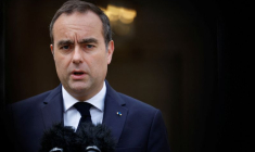 Le Premier ministre français Sébastien Lecornu s'exprime lors d'une allocution télévisée préenregistrée à l'Hôtel de Matignon à Paris