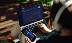 Les bitcoins connaissant des performances attrayantes sur le long terme. L’investissement sur cet actif peut se faire via des instruments encadrés, lisibles et compatibles avec des dispositifs d’investissement traditionnels. ( crédit photo : Getty Images )