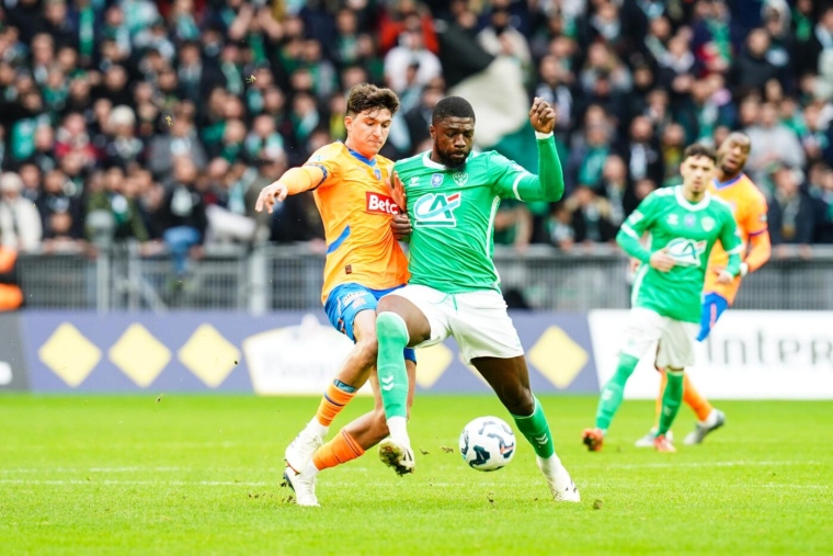 Ibrahim Sissoko lourdement sanctionné après son expulsion contre l'OM