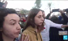 Otages du Hamas : l'ex-otage franco-israélienne raconte les conditions de captivités un mois après sa libération