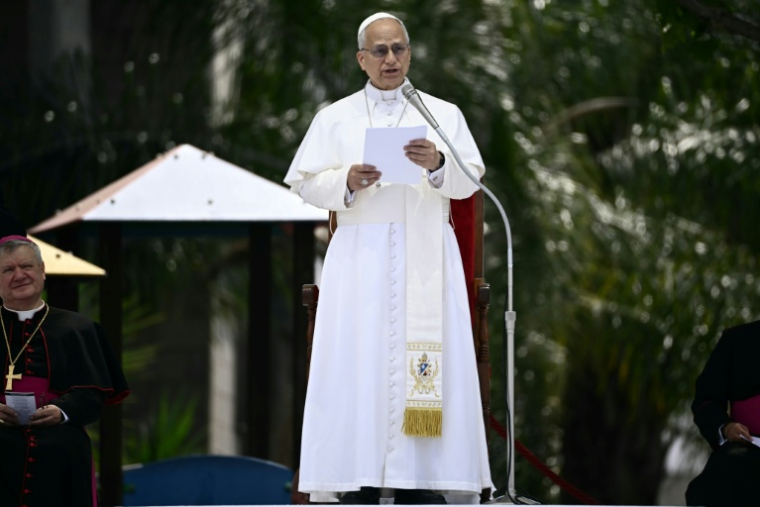 Le pape Léon XIV à Acerra, près de Naples, le 23 mai 2026 ( AFP / Filippo MONTEFORTE )